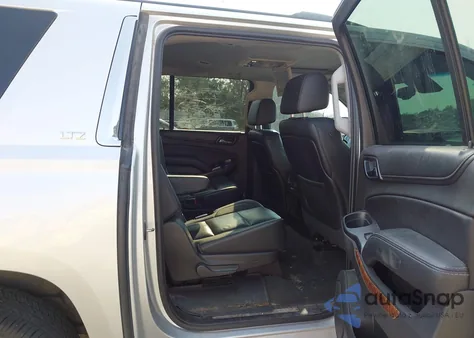 2015 Chevrolet Suburban 1500 Ltz z USA, uszkodzony, nr VIN 1GNSKKKC4FR244297